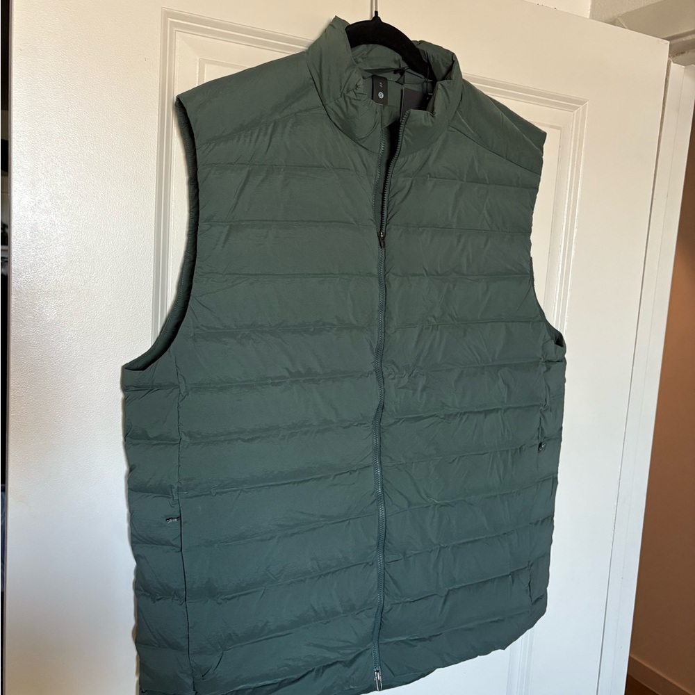Lululemon Navigation Down Vest - unworn! WITH TAG!